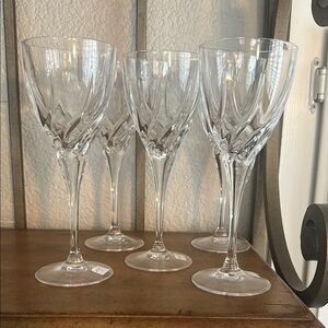 Pistoia by Da Vinci Elegant Swirled Crystal Wine Glasses Set of 5